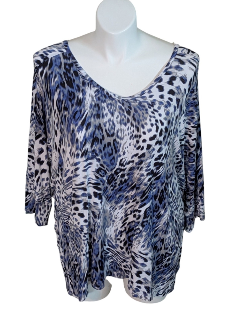 Apt. 9 Blue & White Animal Print V-Neck Tunic SIZE 3x